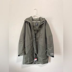 Nike Men’s Thermore Synthetic Fill Hypershield Parka Jacket Olive Green